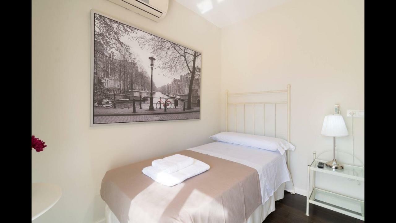 Kentia Rooms มาลากา ภายนอก รูปภาพ
