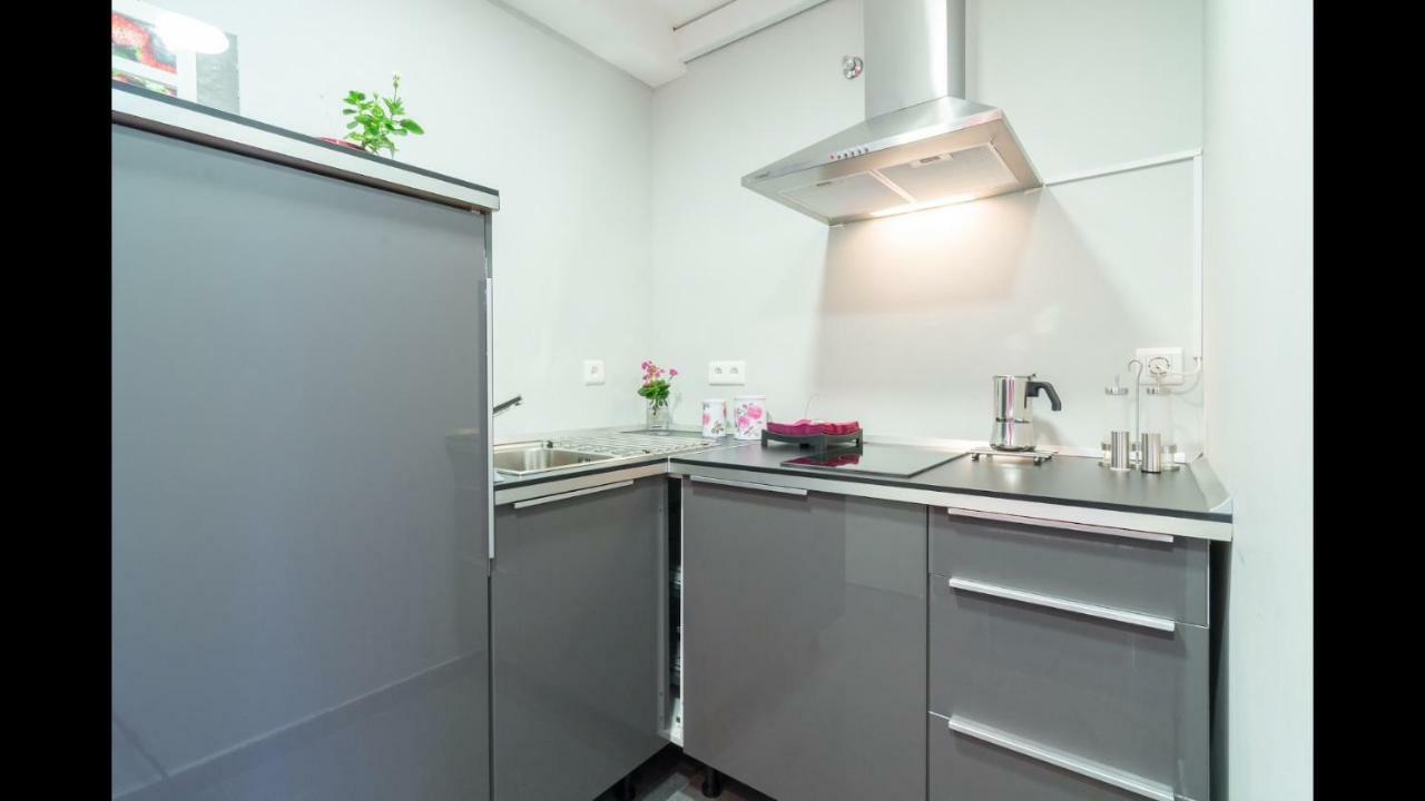 Kentia Rooms มาลากา ภายนอก รูปภาพ